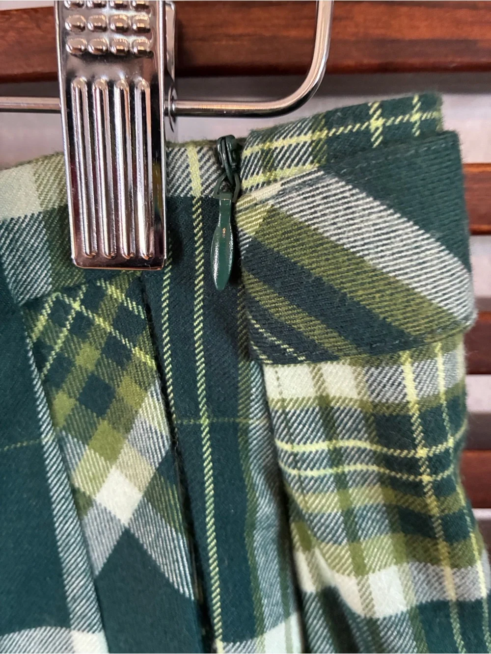🎉NEW LISTING!🎉Free People Green Plaid Wide-Leg Cropped Pants